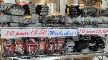 Sport sokken. sneakersokken en werksokken beschikbaar voor biedingen