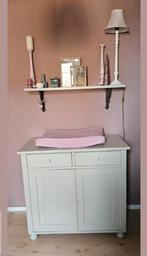 Brocante commode baby hout farrrow & ball beige lichtgrijs, Kinderen en Baby's, Kinderkamer | Commodes en Kasten, Ophalen