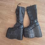 Plateauschoenen laarzen maat 7 (40/41), Kleding | Dames, Schoenen, Hoge laarzen, Zwart, Ophalen of Verzenden, Gedragen
