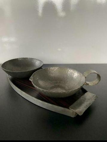 Antiek melk en suiker tableautje van maker Jan Eisenloffel beschikbaar voor biedingen