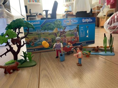 PLAYMOBIL Family Fun Rode panda's in het buitenverblijf - 70, Kinderen en Baby's, Speelgoed | Playmobil, Zo goed als nieuw, Ophalen of Verzenden