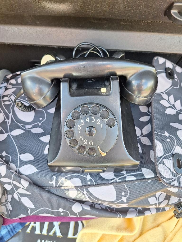 Vintage bakelieten draaischijf telefoon PTT uit jaren 60, Telecommunicatie, Vaste telefoons | Niet Draadloos, Ophalen of Verzenden