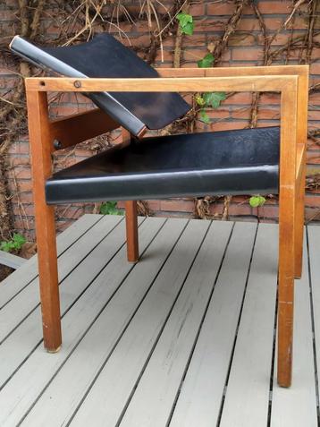 Deens of Dutch design stoel jaren '60 beschikbaar voor biedingen