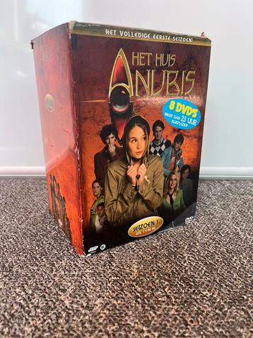 Het huis anubis dvd box seizoen 1 compleet beschikbaar voor biedingen