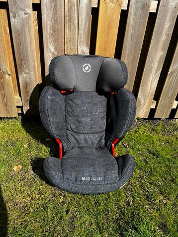 Maxi cosi autostoel met isofix beschikbaar voor biedingen