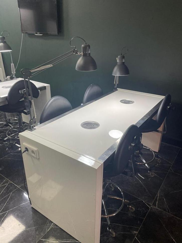 Professionele Nageltafel Set voor 2 Stylistes 4 stuks!, Zakelijke goederen, Kantoor en Winkelinrichting | Kantoormeubilair en Inrichting