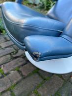 2x Artifort F140 Geoffrey Harcourt fauteuils blauwgrijs leer, Ophalen, Metaal, 75 tot 100 cm, 50 tot 75 cm