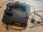 PlayStation 3 goede staat 2 controlers, Spelcomputers en Games, Ophalen of Verzenden, Zo goed als nieuw, Met 2 controllers, Slim