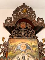 Friese Stoelklok met Maanstand - Antiek en Handgeschilderd, Ophalen of Verzenden