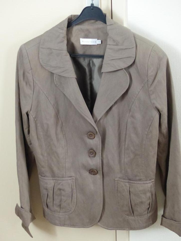 Dames jasje, Kleding | Dames, Jasjes, Kostuums en Pakken, Gedragen, Jasje, Maat 38/40 (M), Bruin, Ophalen of Verzenden