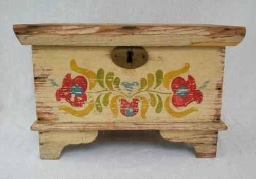 Zeldzaam antiek folklore kistje met beschildering Hongaars, Antiek en Kunst, Antiek | Woonaccessoires, Ophalen
