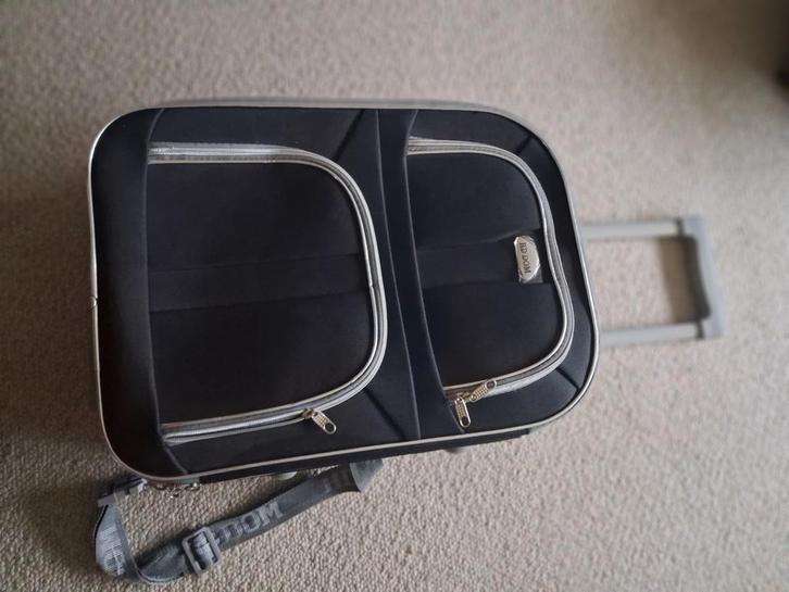 Kleine Reiskoffer met Wieltjes, Sieraden, Tassen en Uiterlijk, Koffers, Gebruikt, Hard kunststof, Minder dan 50 cm, Minder dan 35 cm