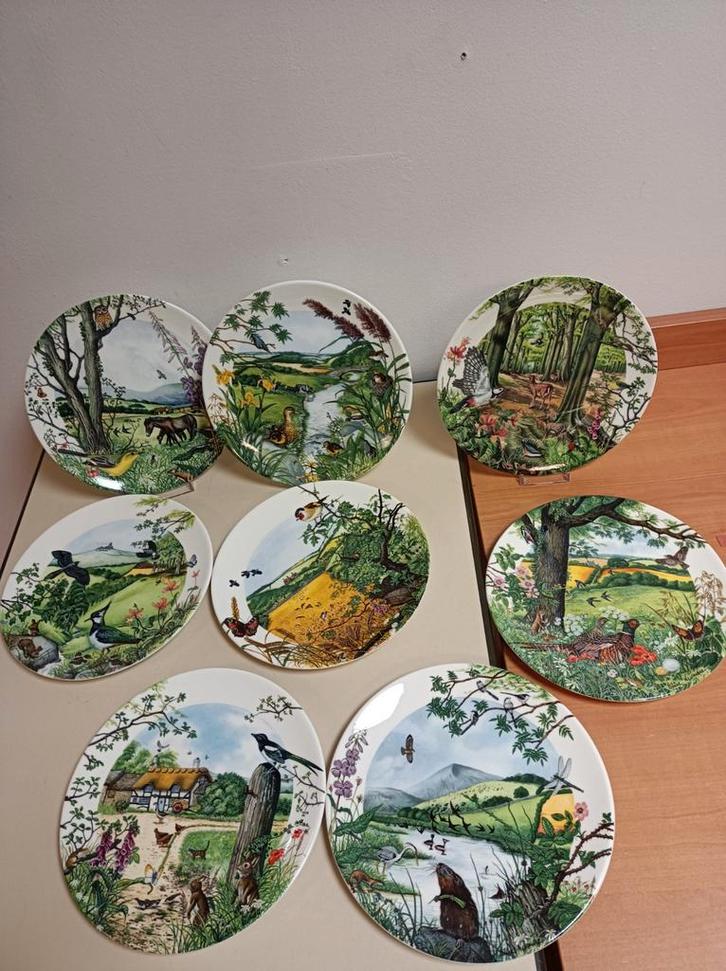 8 stuks Wedgwood verzamelborden, Antiek en Kunst, Antiek | Porselein, Ophalen of Verzenden