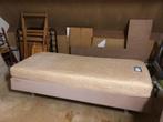 Gratis bed 90*200 lichtroze, Ophalen, Gebruikt, 90 cm, Eenpersoons