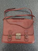 Vintage bruin leren handtasje met schouderriem, Sieraden, Tassen en Uiterlijk, Tassen | Damestassen, Ophalen of Verzenden, Gebruikt