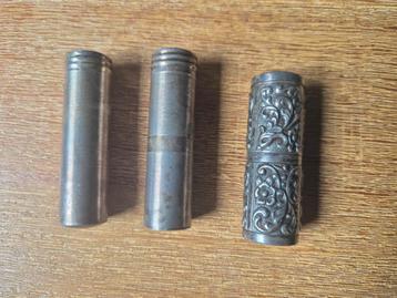 3 Naaldenkokers beschikbaar voor biedingen