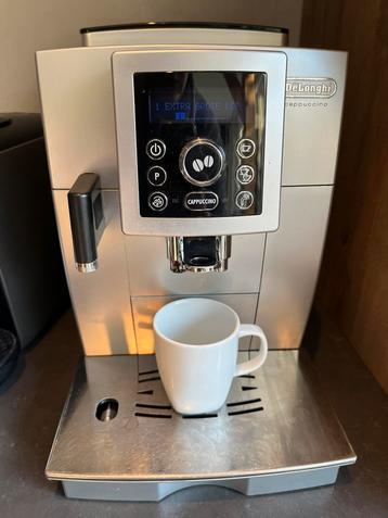 Volautomatische Espressomachine Delonghi Cappucino beschikbaar voor biedingen