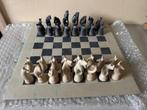 Bijzondere schaakspel dieren komt uit Kenia van speksteen, Een of twee spelers, Ophalen of Verzenden, Zo goed als nieuw