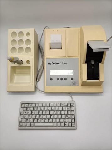 Roche Reflotron Plus Blood Dry Chemistry Analyser  beschikbaar voor biedingen