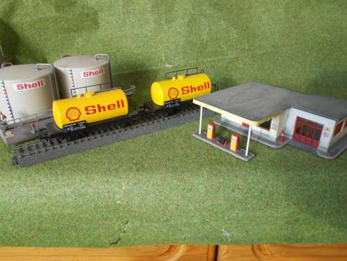 Marklin SHELL set  2 wagons tanks benzinepomp Verzenden kan, Hobby en Vrije tijd, Modeltreinen | H0, Zo goed als nieuw, Wagon