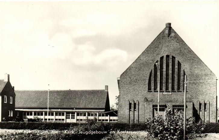 Wagenborgen, Ger. Kerk, Jeugdgebouw en Kosterswoning - ongel, Verzamelen, Ansichtkaarten | Nederland, Ongelopen, Noord-Brabant