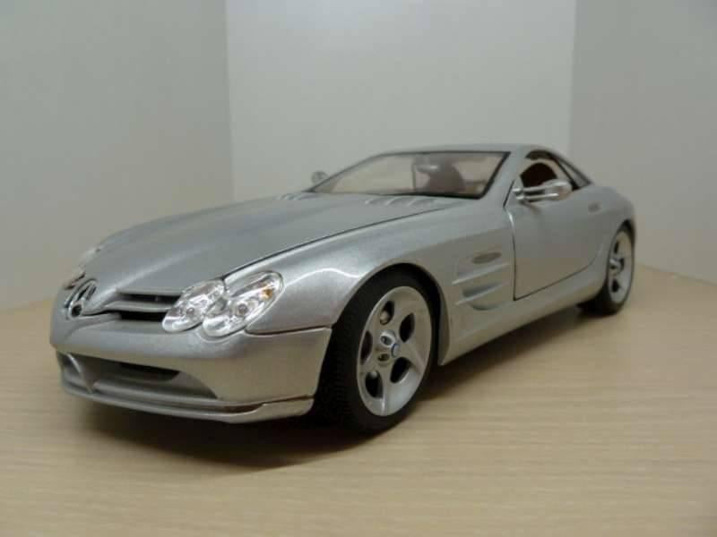 MERCEDES BENZ   Vision  SLR, Hobby en Vrije tijd, Modelauto's | 1:18, Ophalen of Verzenden, Nieuw, Maisto