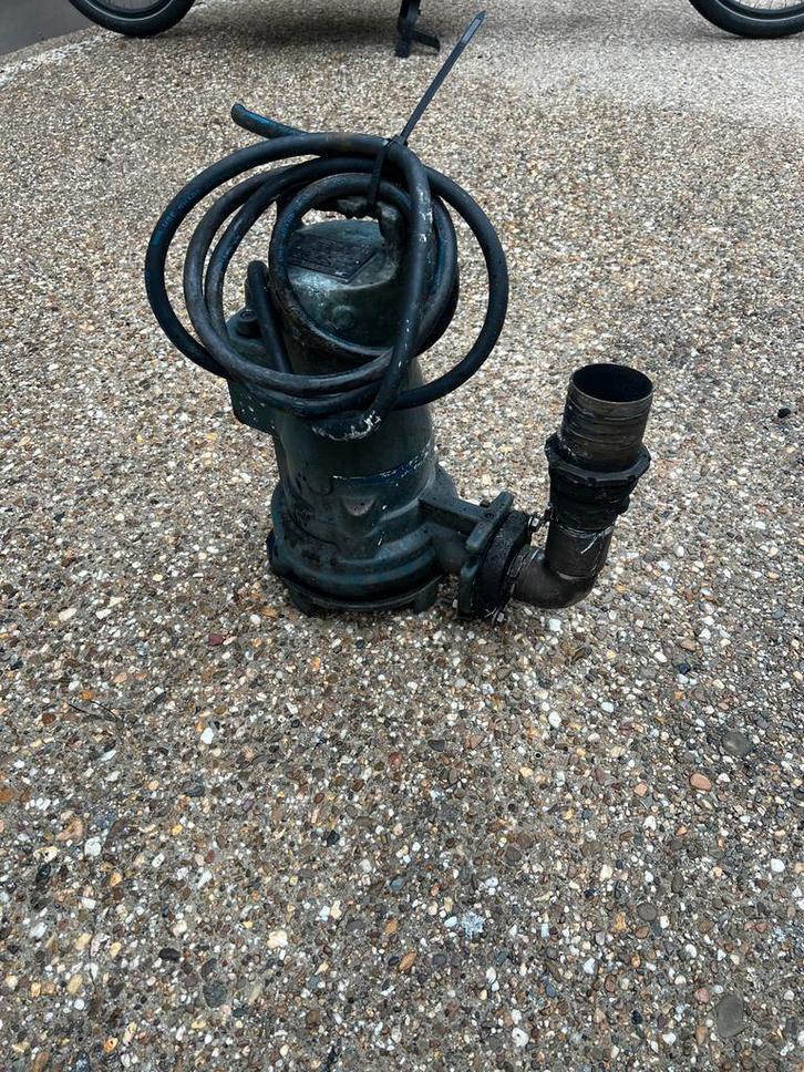 Vuilwaterpomp met versnijder - Gebruikt, Tuin en Terras, Waterpompen, Gebruikt, Elektrisch, Dompelpomp, Ophalen of Verzenden
