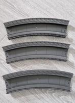 Märklin 74623 3x Gebogen Oprit R2 C-Rails. Nieuwstaat, Hobby en Vrije tijd, Modeltreinen | H0, Wisselstroom, Rails, Ophalen of Verzenden