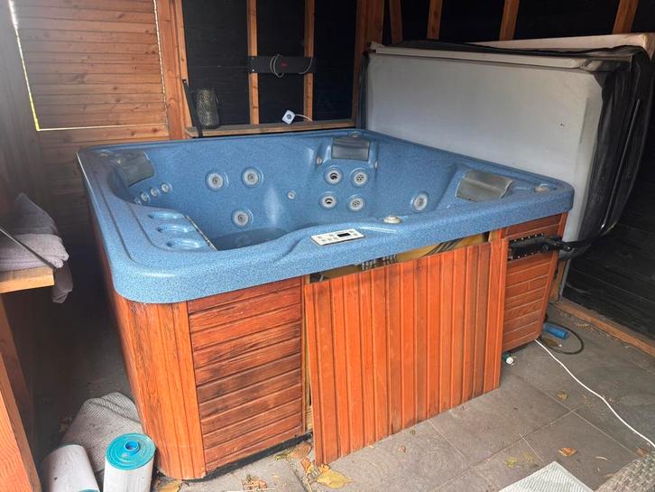 Jacuzzi, Tuin en Terras, Bubbelbaden en Hottubs, Gebruikt, Pomp, Ophalen