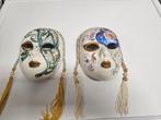 2 Venetiaanse maskers  voor €15,-, Antiek en Kunst, Ophalen