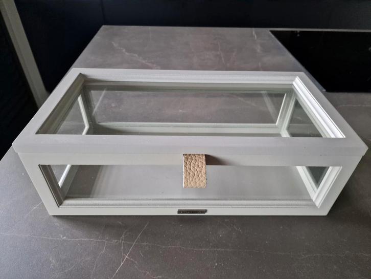 riviera maison display box metropolitan memory box, Huis en Inrichting, Woonaccessoires | Stolpen, Nieuw, Ophalen of Verzenden