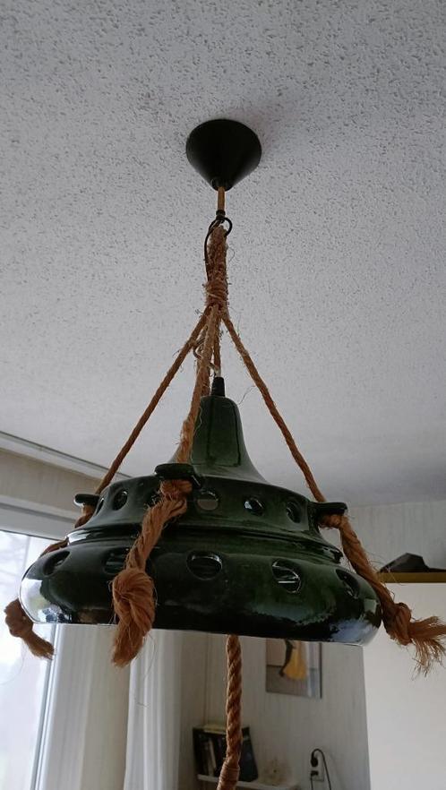 APARTE RETRO DONKER GROENE HANGLAMP VAN AARDEWERK UIT 1976, Huis en Inrichting, Lampen | Hanglampen, Gebruikt, Minder dan 50 cm