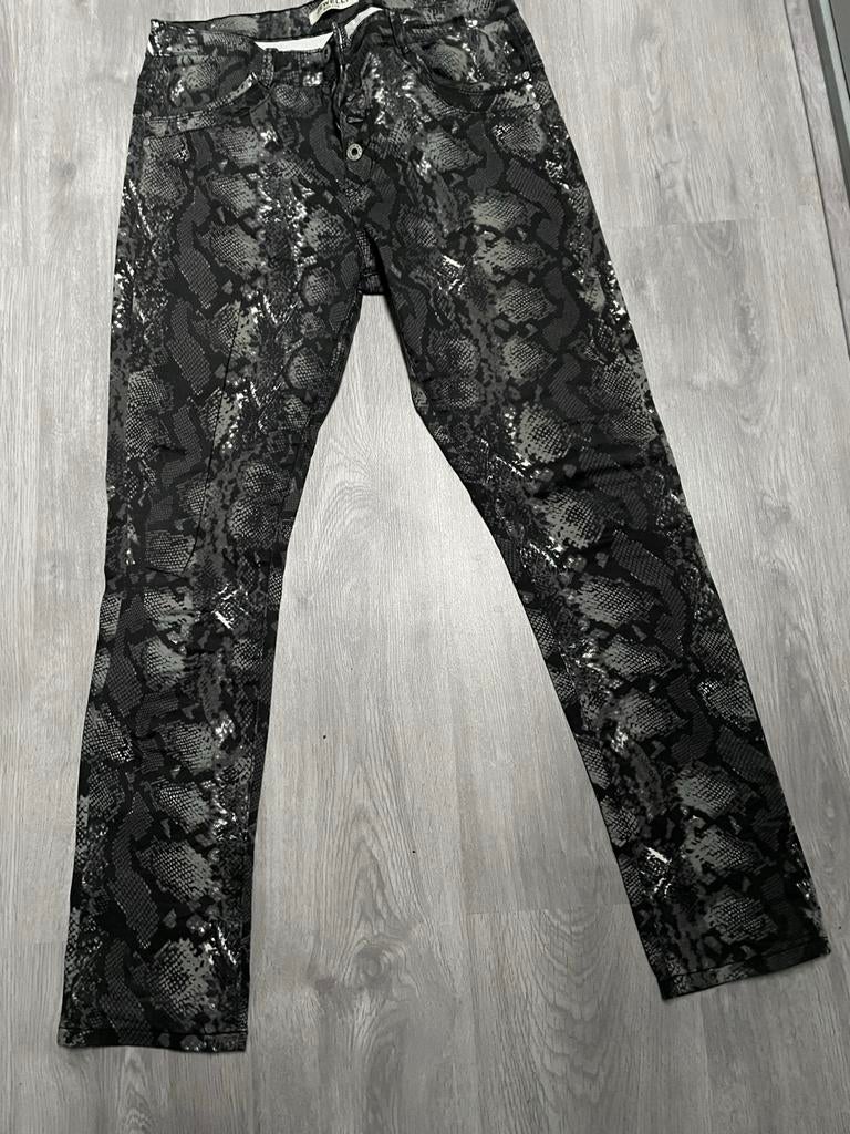 Jewelly Slangenprint Broek - Maat 40, Maat 38/40 (M), Ophalen of Verzenden, Zo goed als nieuw, Grijs