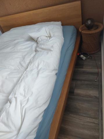 GRATIS, Ikea Houten Bedframe 160x200 - afbeelding 3