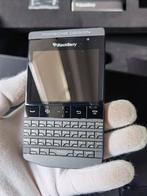 Nieuwe Blackberry Porsche Design P'9981 black edition
Alle o, Ophalen of Verzenden, Nieuw