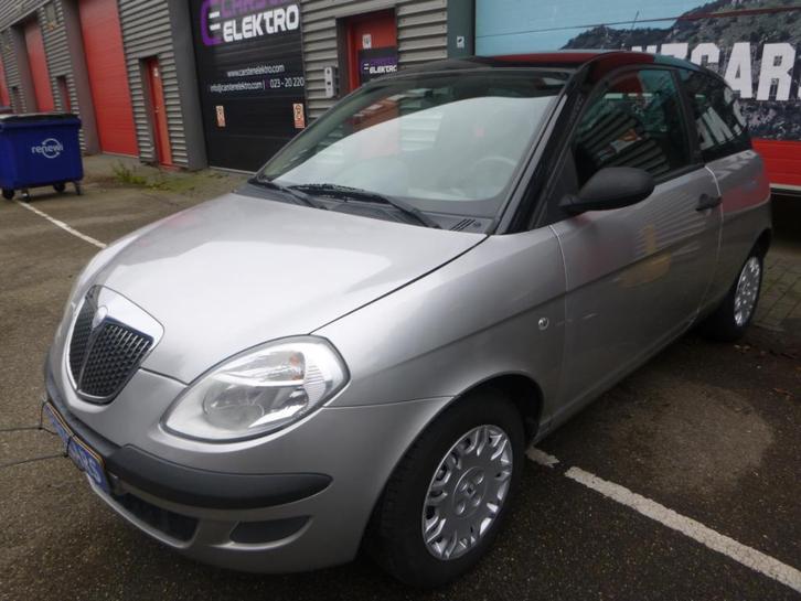 Lancia Ypsilon 1.2 Argento 100th,AIRCO,alles elektr.APK11-26, Auto's, Lancia, Bedrijf, Te koop, Ypsilon, ABS, Airbags, Airconditioning