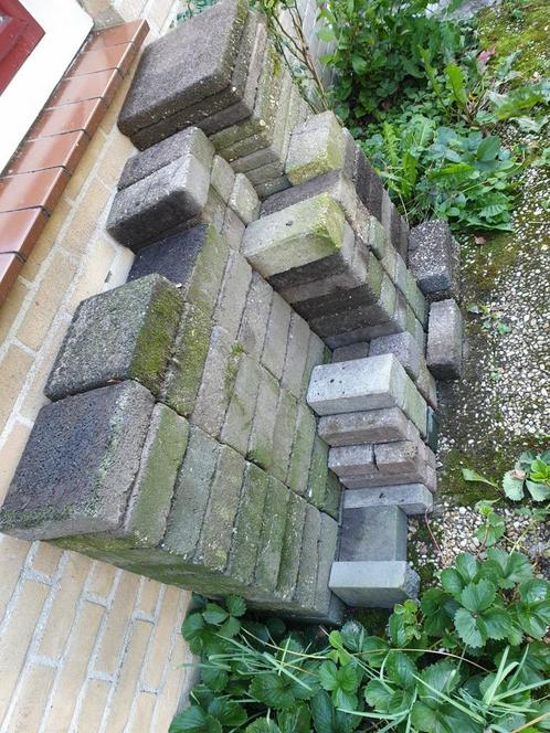 Gratis af te halen, keuze uit verschillende tegels/klinkers, Tuin en Terras, Tegels en Klinkers, Gebruikt, Klinkers, Beton, Ophalen