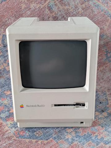 Apple Macintosh Plus 1Mb ED beschikbaar voor biedingen