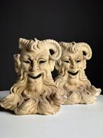 2x Hand Carved marmeren satyrs, Verzamelen, Beelden en Beeldjes, Ophalen, Gebruikt