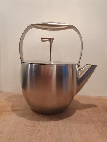 Design theepot van Bodum, model 'Colombia'. Dubbelwandig. beschikbaar voor biedingen