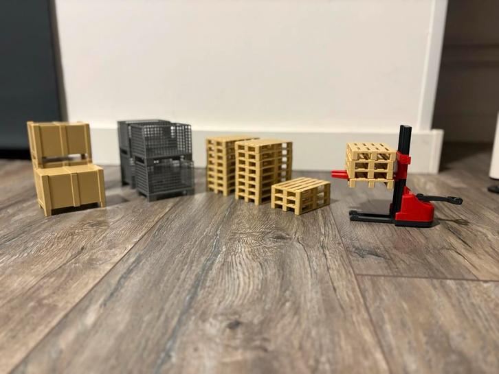 Bruder Pallets, Kisten & Pompwagen Set, Kinderen en Baby's, Speelgoed | Speelgoedvoertuigen, Zo goed als nieuw, Ophalen