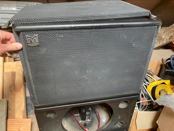 Martin Audio CX2 leeg  beschikbaar voor biedingen