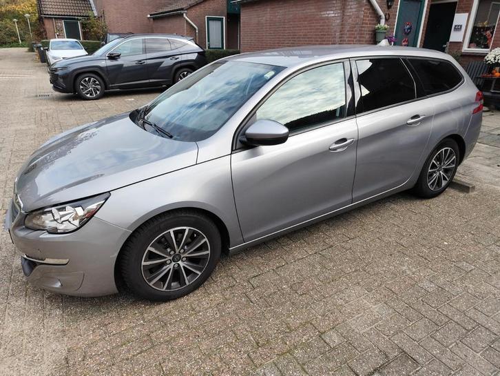 Peugeot 308 1.2 E-thp 81KW/110PK SW 2015 Grijs, Auto's, Peugeot, Particulier, Airbags, Airconditioning, Bluetooth, Boordcomputer