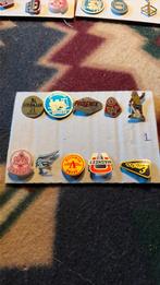 Diverse fiest speldjes 1, Verzamelen, Speldjes, Pins en Buttons, Ophalen of Verzenden, Gebruikt, Transport