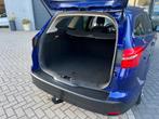 Ford Focus Wagon 1.0 Trend Automaat, Clima, Navi, Trekhaak, Auto's, 125 pk, Gebruikt, Euro 6, Blauw
