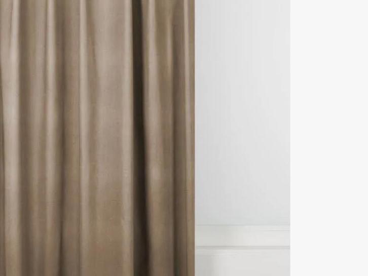 2 velours gordijnen, glans verlours, Huis en Inrichting, Stoffering | Gordijnen en Lamellen, Gebruikt, 200 cm of meer, Ophalen of Verzenden