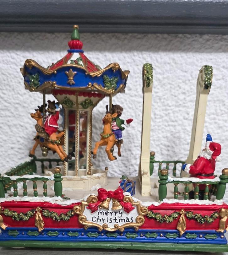 Vintage Kerstmis kerstdorp kermis carrousel  pretpark, Diversen, Kerst, Ophalen of Verzenden