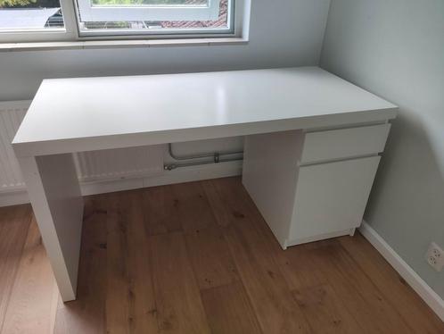 Malm bureau, Huis en Inrichting, Bureaus, Gebruikt, Ophalen
