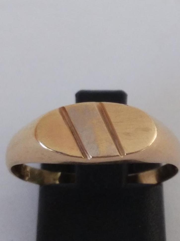 gouden ZEGEL-RING 14 karaat, maat 18 1/4, met ovaal zegel, Sieraden, Tassen en Uiterlijk, Antieke sieraden, Ring, Goud, Ophalen of Verzenden