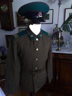 Russisch Sovjet uniform soldaat KGB grenstroepen jas + pet, Verzamelen, Militaria | Algemeen, Ophalen of Verzenden, Landmacht